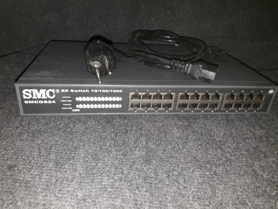 Switch  de rede 24 Ports GIGABIT (1000/100/10)