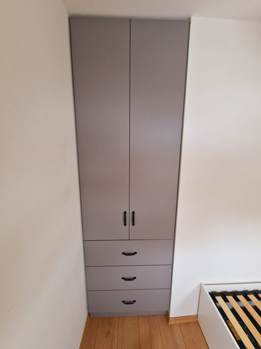 Meble, szafa, szafy na wymiar, zabudowy garderób, wymiana frontów.