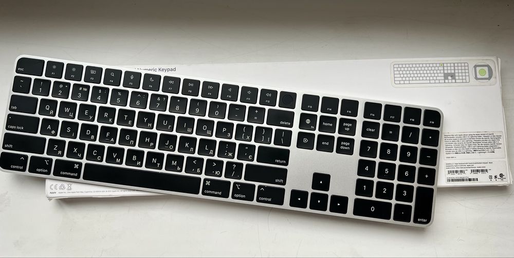 Magic Keyboard with Numeric Keypad Black (A1843)