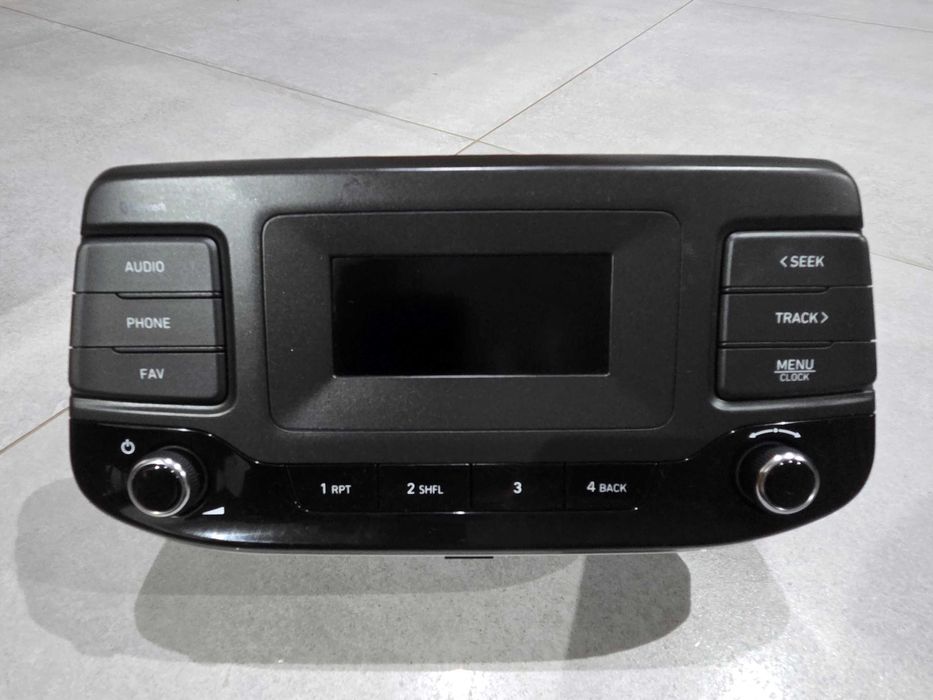 Radioodtwarzacz HYUNDAI I30 radio oryginalne 100% sprawne