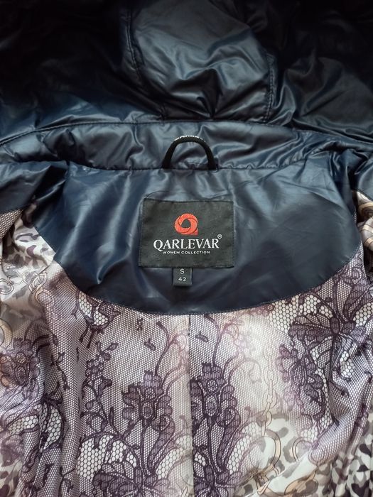 Зимова жіноча куртка