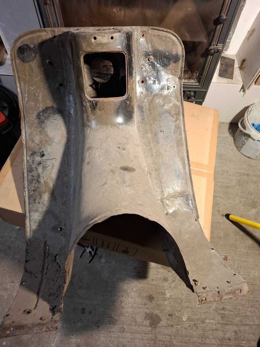 WFM Osa  osłona na nogi z obudową lampy komplet