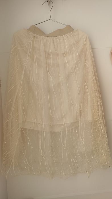 Гіпюрова юбка з бусинками