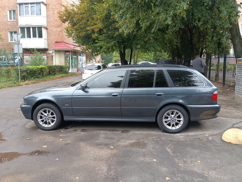 Продам БМВ е39  525 тді