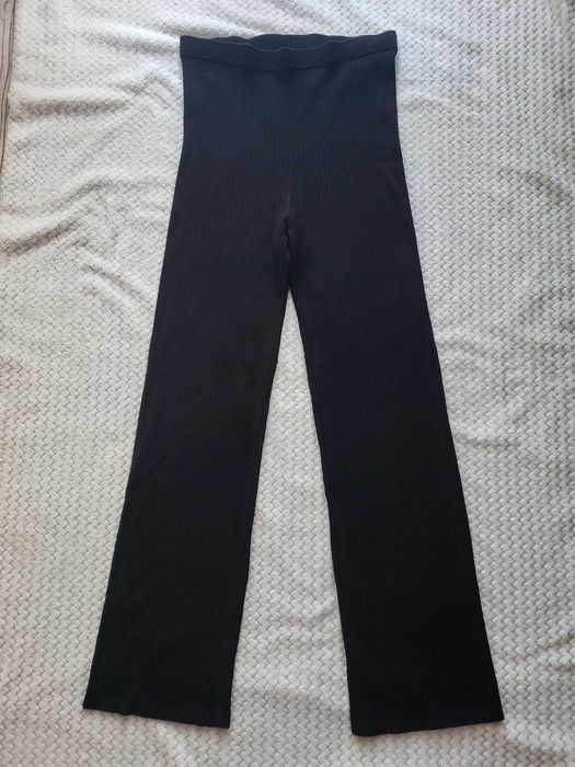 Prążkowane, czarne spodnie - H&M