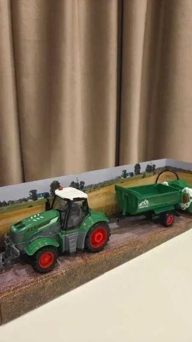 Traktor Zabawka Zdalnie Sterowany z Przyczepą Ciągnik na Pilot
