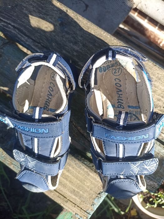 Босоніжки на липучках з закритим передом 27р для хлопчика