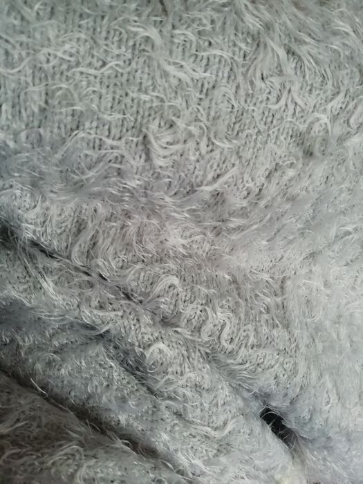 Damski sweterek kolorowy miły M