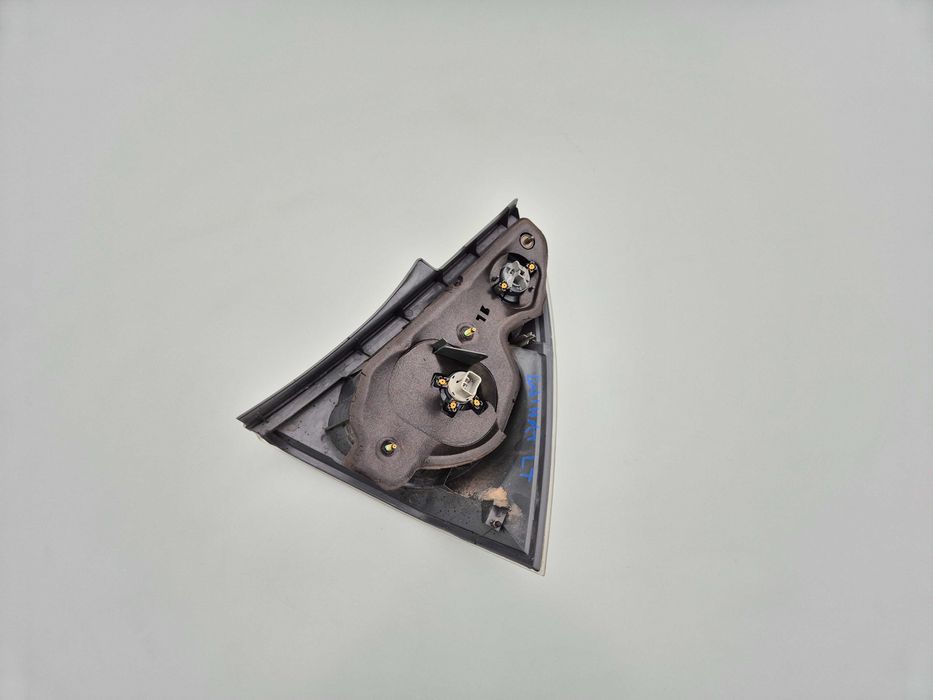 Lewa Tylna Tył Lampa Reflektor Daihatsu YRV Kompletna Europa Oryginał