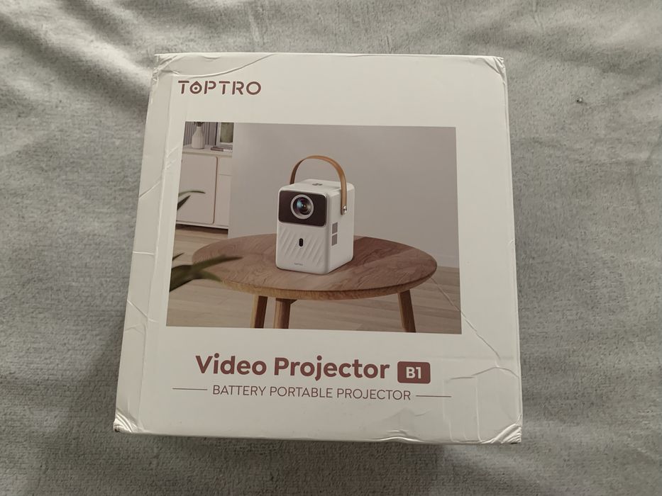 Проектор с аккумулятором TopPro B1