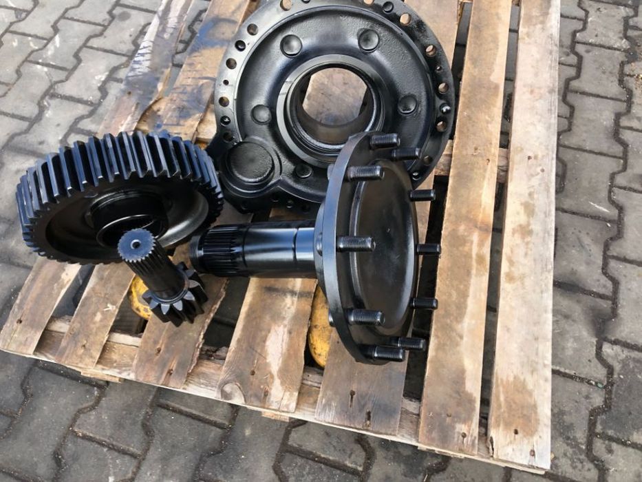 zwolnica piasta przedniego mostu harwestera john deere 1170