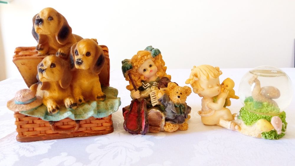 Conjunto de 3 bonecos figuras em resina