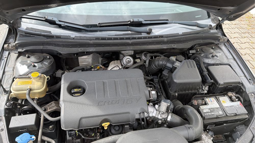 Hyunday  i30 1.6 CRDi - 2009 Muito economico . Carro muito economico ideal para quem procura um veiculo fiavel  para o dia a dia.