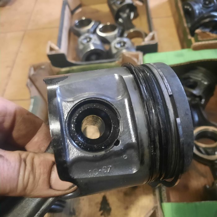 Blok silnik wal slupek tlok glowica ducato iveco 2.3 euro 4 euro5 euro