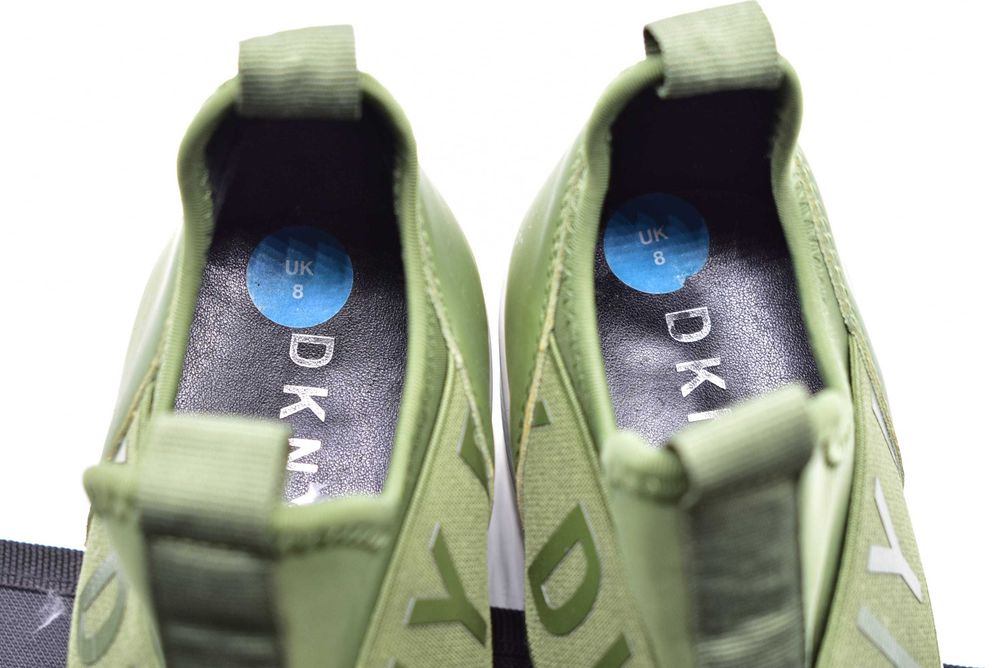 Sneakersy DKNY
Slip In  roz. 42