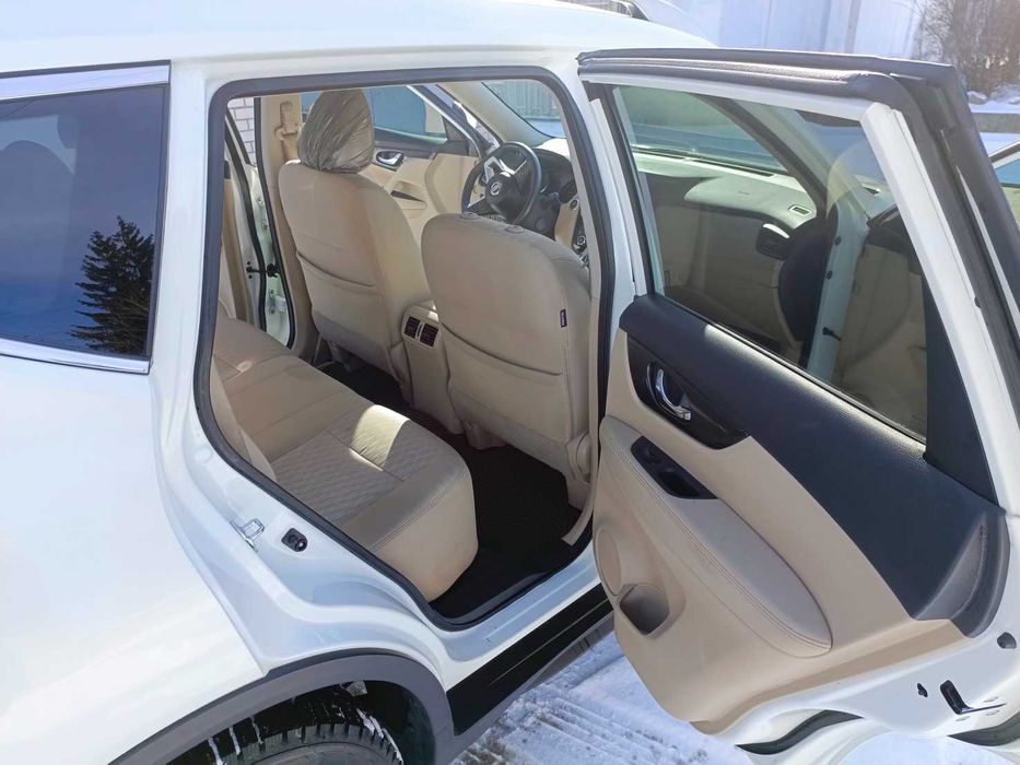 Продам NISSAN ROGUE 2017 Hybrid