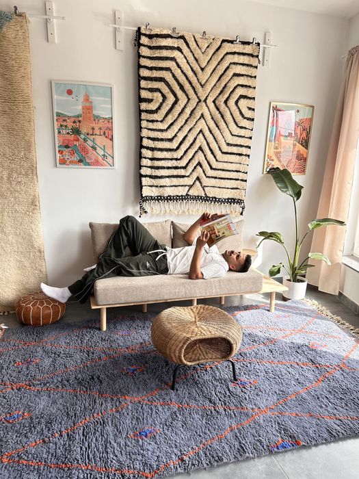 Marokański, ręcznie tkany, wełniany dywan