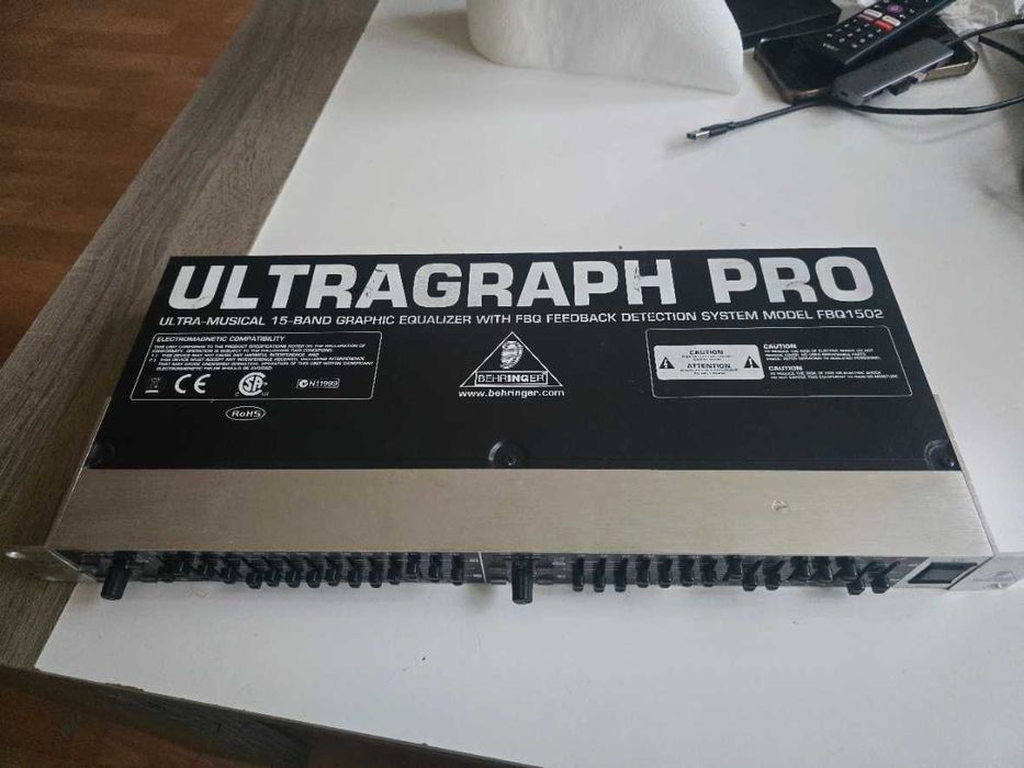 Behringer Ultragraph Pro FBQ1502