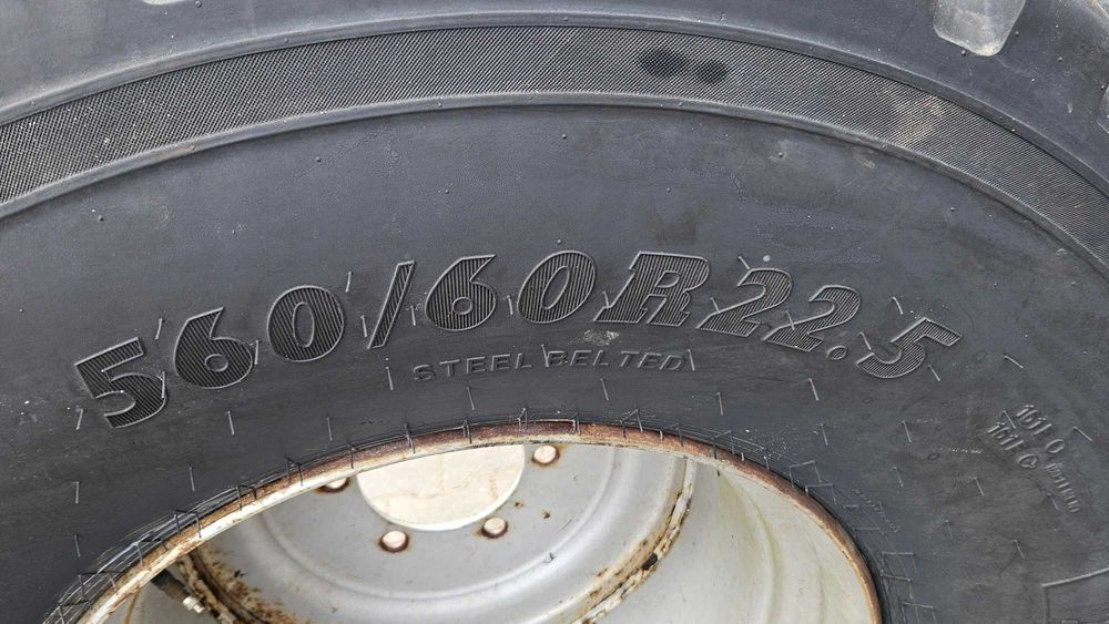 560 /60 R 22,5 BKT FL693