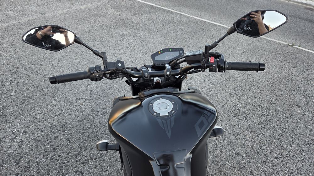 Yamaha MT09 (2GEN) + Material Extra