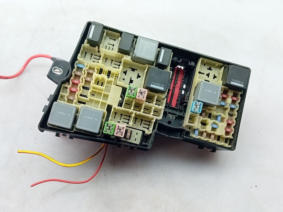 Caixa fusíveis / SAM / BSI VOLVO V40 Hatchback