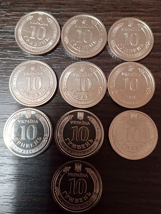 Продаю монети  400 грн