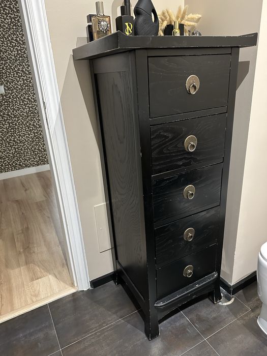 Cómoda de madeira com 5 gavetas estilo oriental