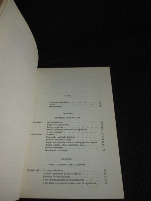 Livro O Primeiro Ano de Vida René A. Spitz