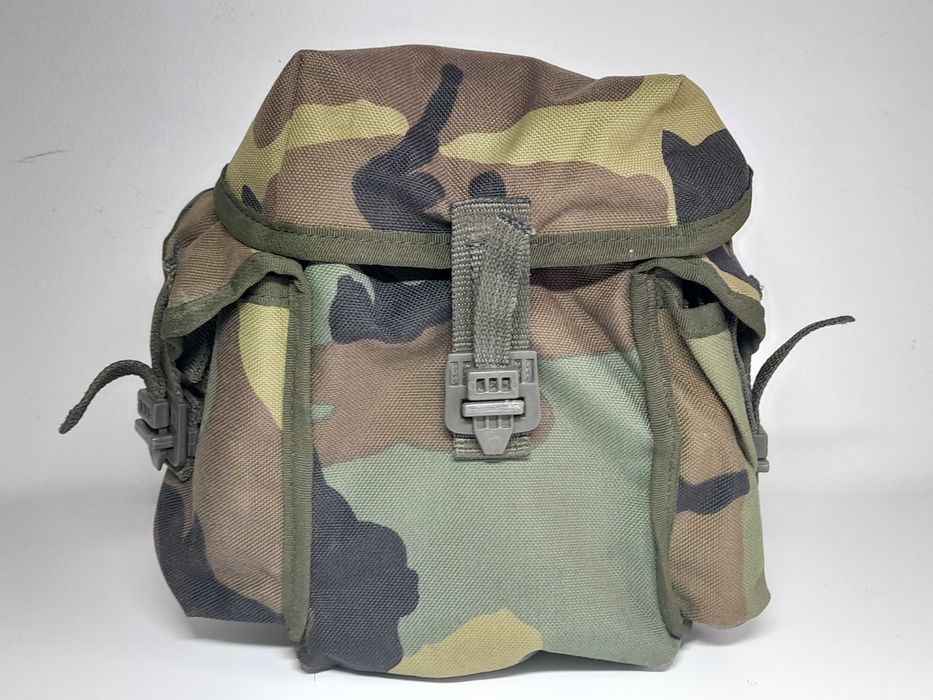 Bolsa Multifunções Camuflada Woodland - Molle com Clip e Fivela - Ideal Airsoft!