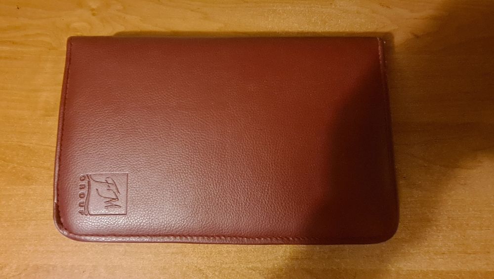 Etui na próbki perfum FM