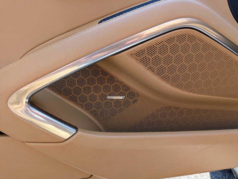 Porsche 911 Turbo S      2019