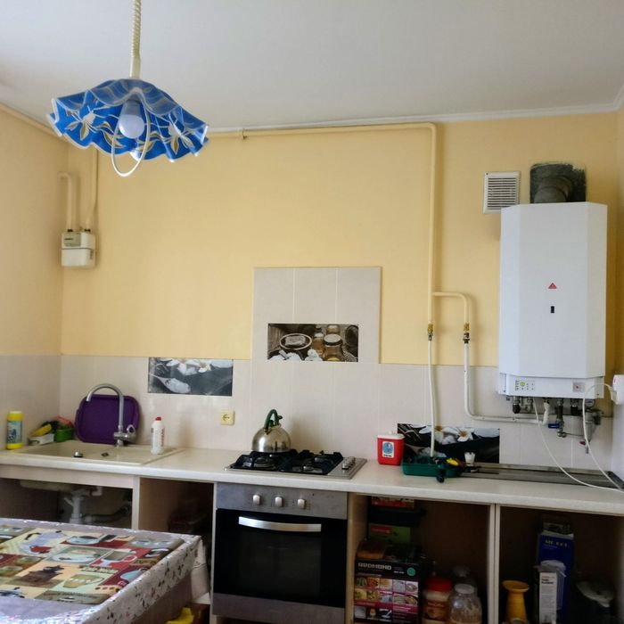 Продам жилой дом в с.Каролино-Бугаз,за 65000долл.США.