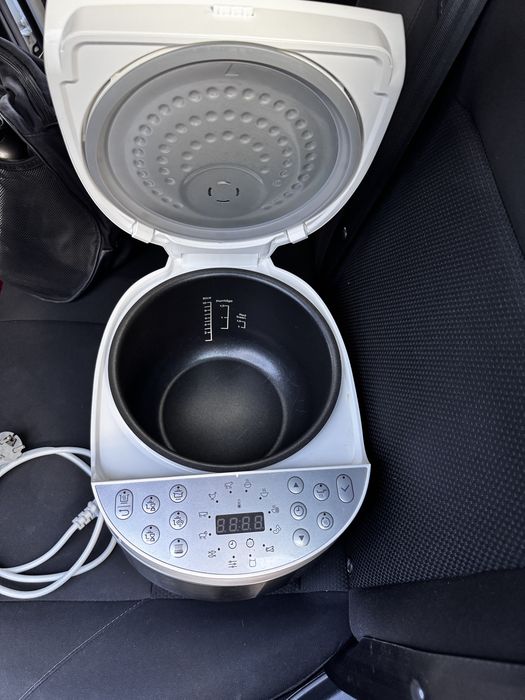 Multicooker PHILIPS HD4713/40
