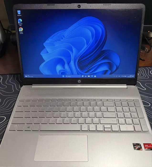 HP 15-ef1300wm Ryzen 3 / 8 ГБ / 256 ГБ SSD / 15.6" FHD