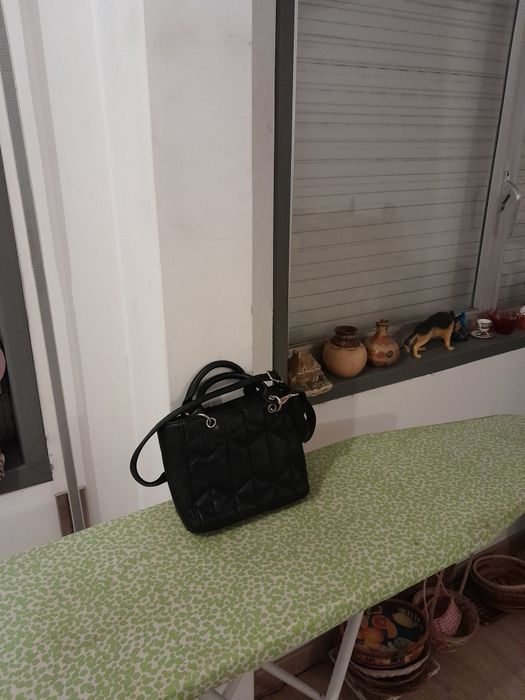 Vendo Mala de Senhora PRIMARK muito bonita como nova
