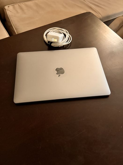 MacBook air Space gray, 2020 року, А2179, 8/256, 192 ц. Акб.