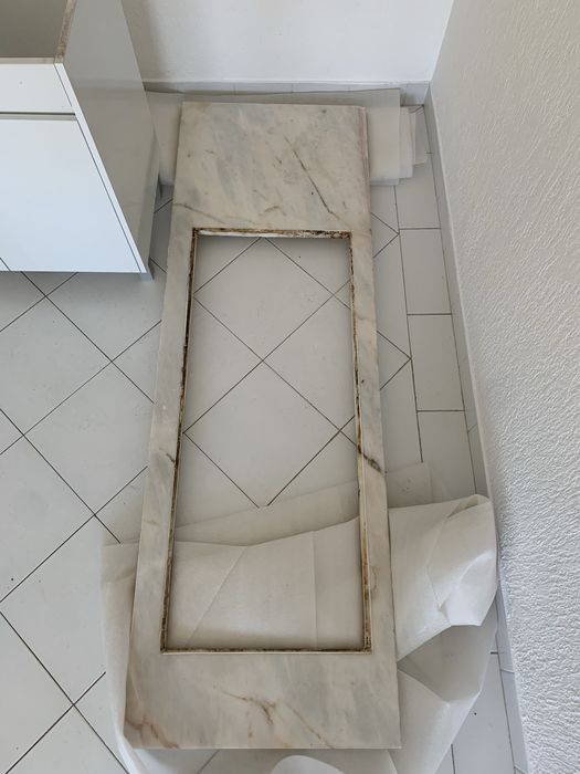 Bancada em mármore claro para cozinha – 191,5x63 cm