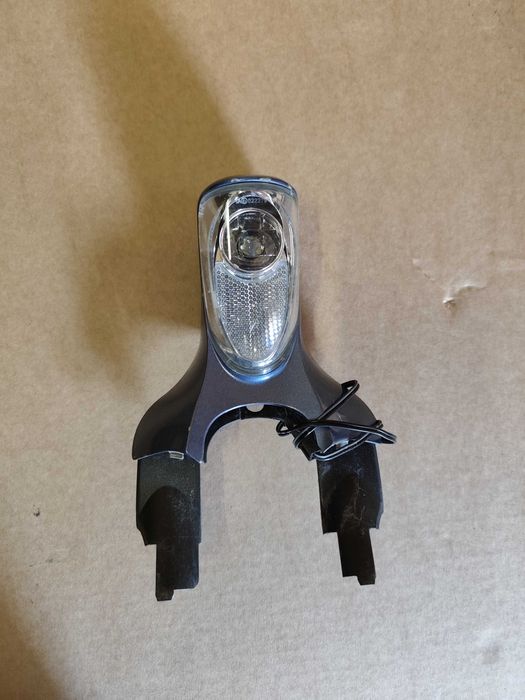 Lampka do roweru Batavus Weekend Crescendo Jakima