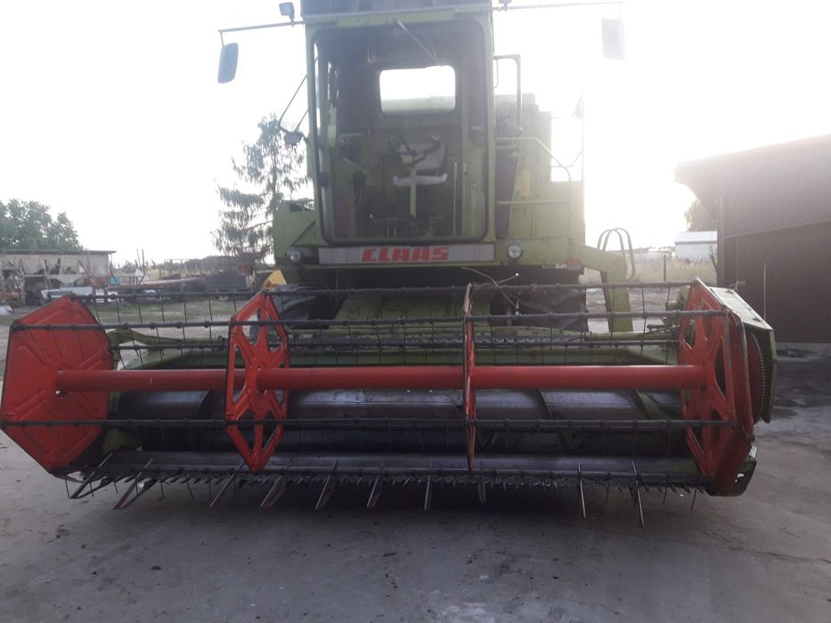 Claas dominator 85