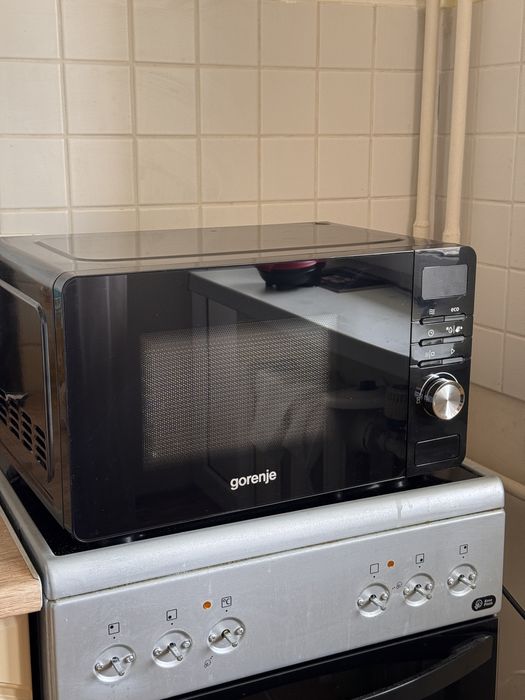 Мікрохвильова піч Gorenje MO20A3B