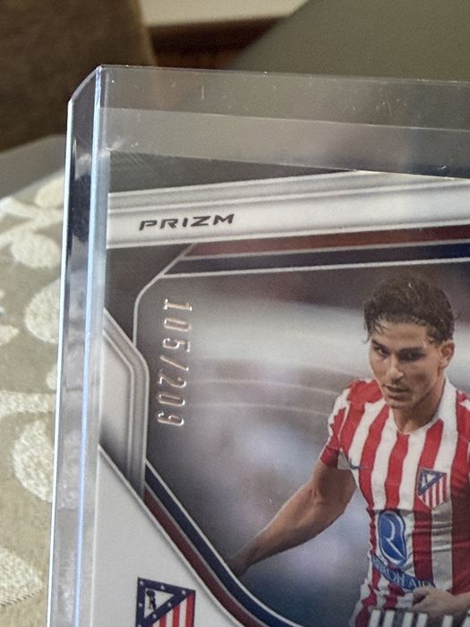 Julián Álvarez Blue Prizm /209 #1 | Panini Prizm FIFA 2025/26 | Atlético Madrid