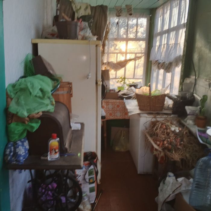 Продаю добротный кирпичный дом в тихом центре г. Мерефа