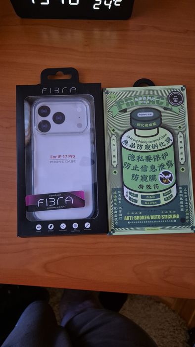 Чохол  чехол стекло антишпион remax айфон   iphone 17 pro