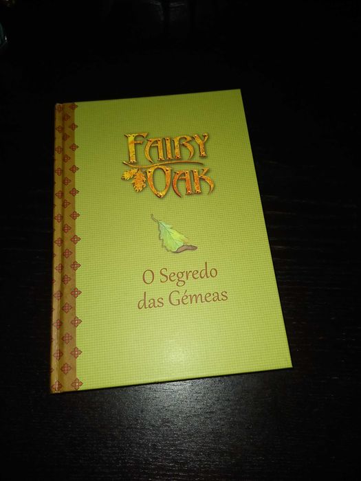 Livro "Fairy Oak - O Segredo das Gémeas"