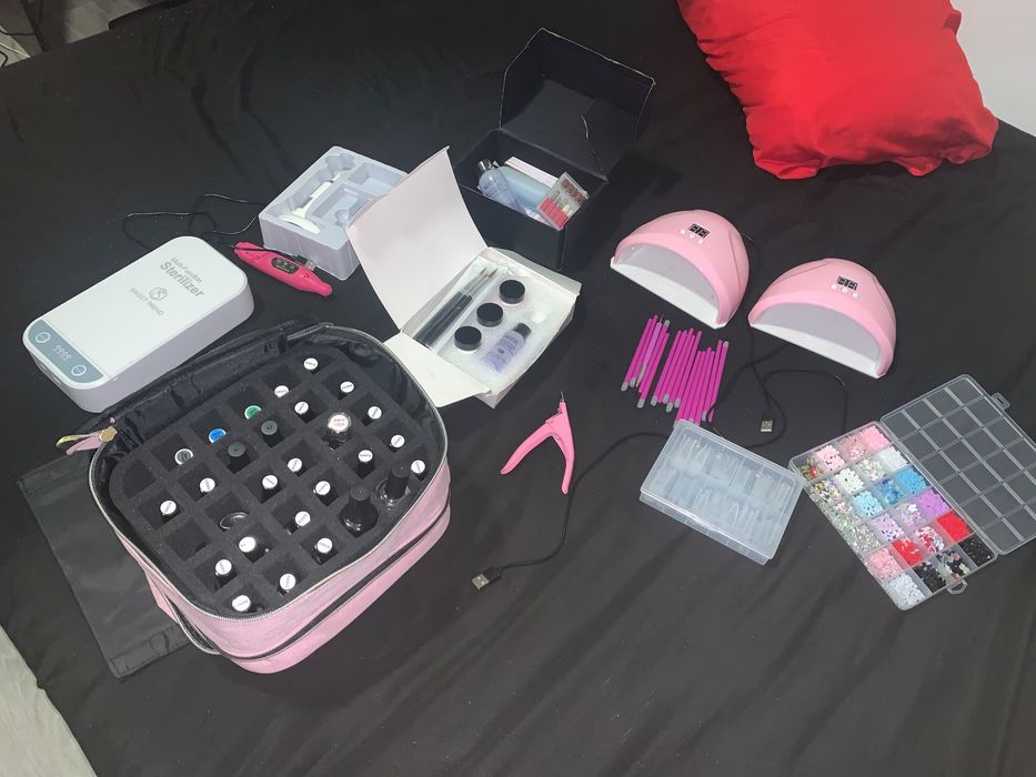 Kit completo para unhas – praticamente novo