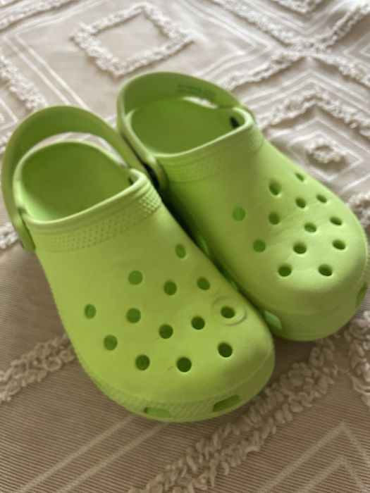Дитячі сандалі crocs