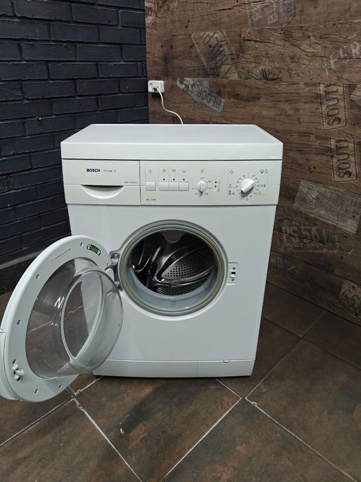 Дешева пральна машина Candy. Техніка з Європи