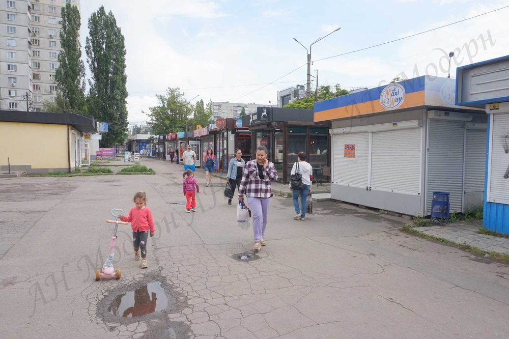 м.Студентська магазинчик на прохідній алеї оренда Харків