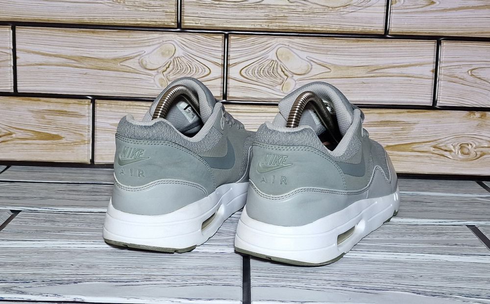 Кросівки Nike Air Max (р.41-42) 26.5 см.
