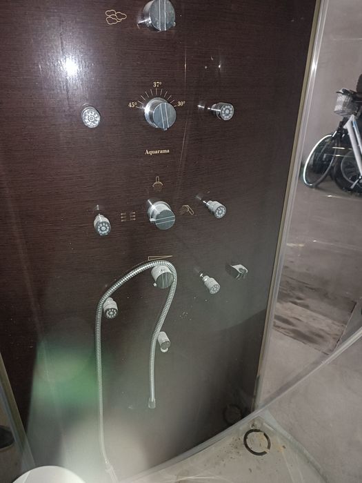 Kabina prysznicowa hydromasaż